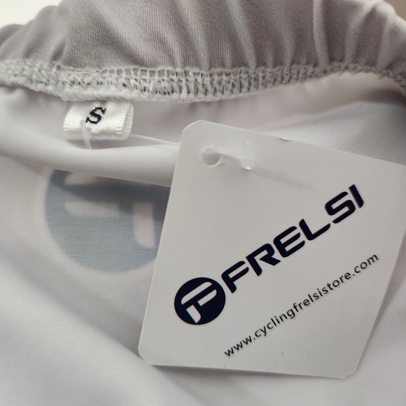 NWT Frelsi Cycling Womens Small Blue Floral Biking Shorts Padded - Picture 5 of 5